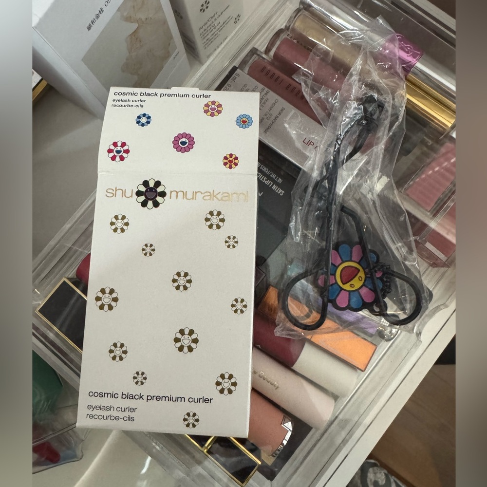 *Rare* MURAKAMI TAKASHI x Shu Uemura Holiday 2016 Eyelash Curler